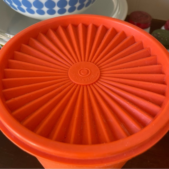Vintage Tupperware Servalier Orange Canister Collection🧡 - Picture 4 of 10